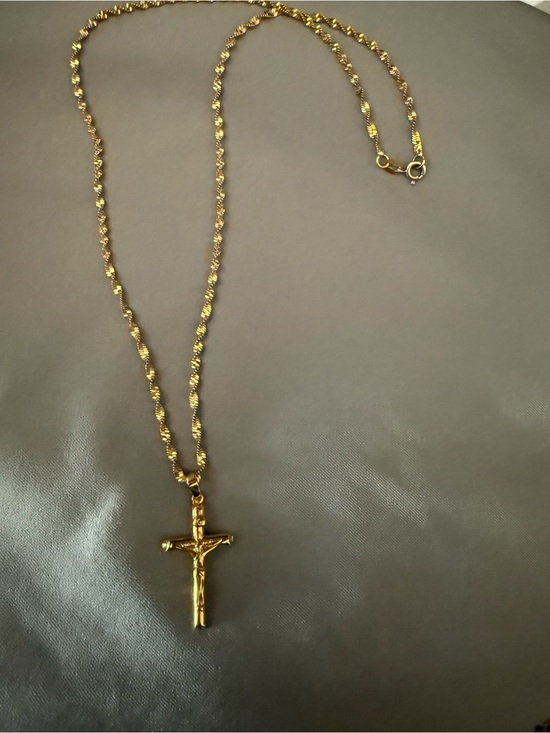 Jewelry - Gold Cross Pendant Necklace for Women - Polished Gold Finish